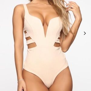 Fashion Nova nude bodysuit